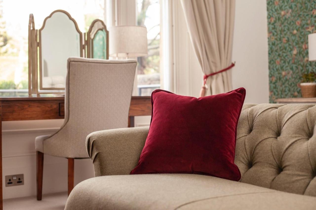 The Roseate Edinburgh - Small Luxury Hotels Of The World Eksteriør bilde A cushion