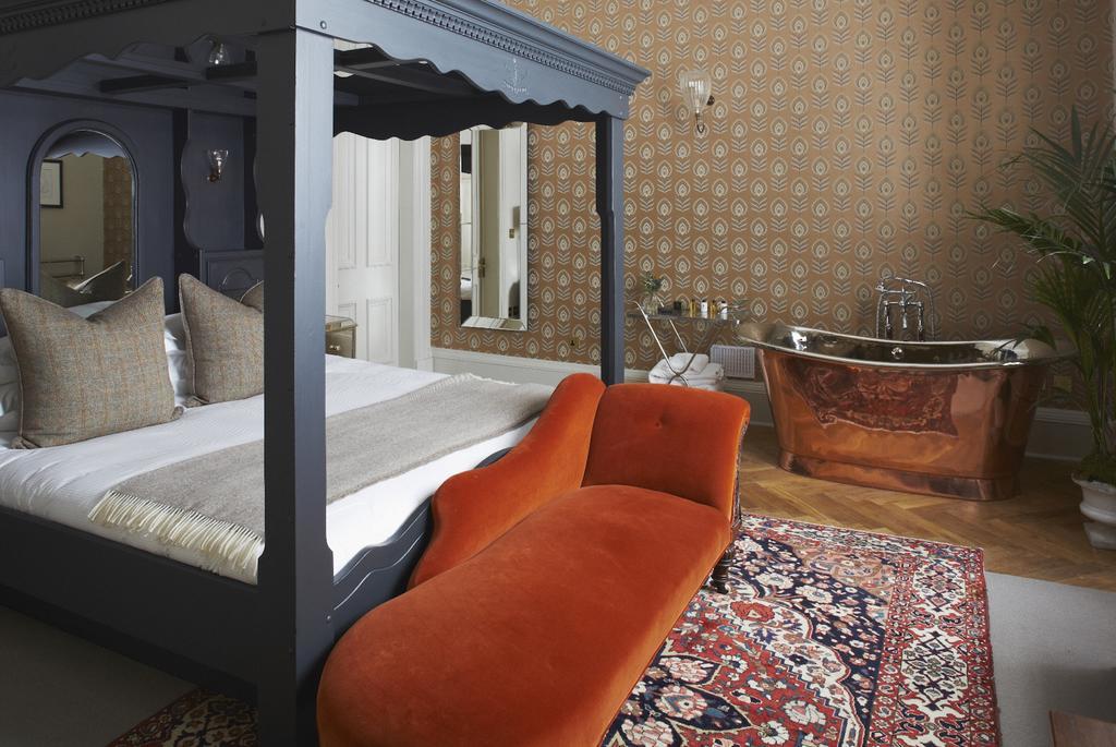 The Roseate Edinburgh - Small Luxury Hotels Of The World Eksteriør bilde A suite at the hotel