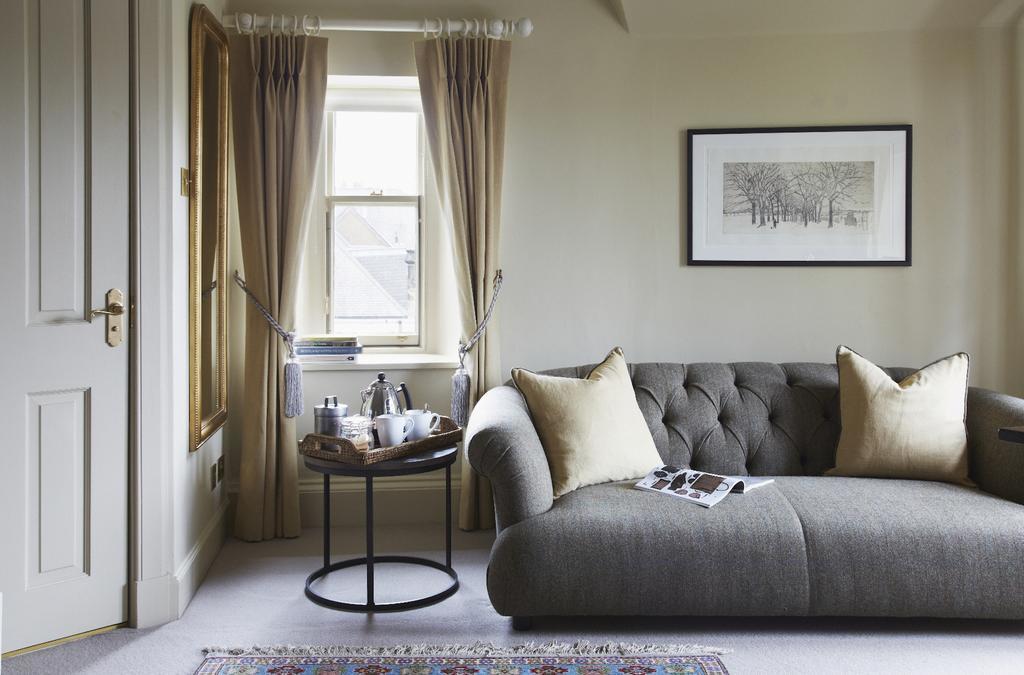 The Roseate Edinburgh - Small Luxury Hotels Of The World Eksteriør bilde A room at The Ivy Hotel