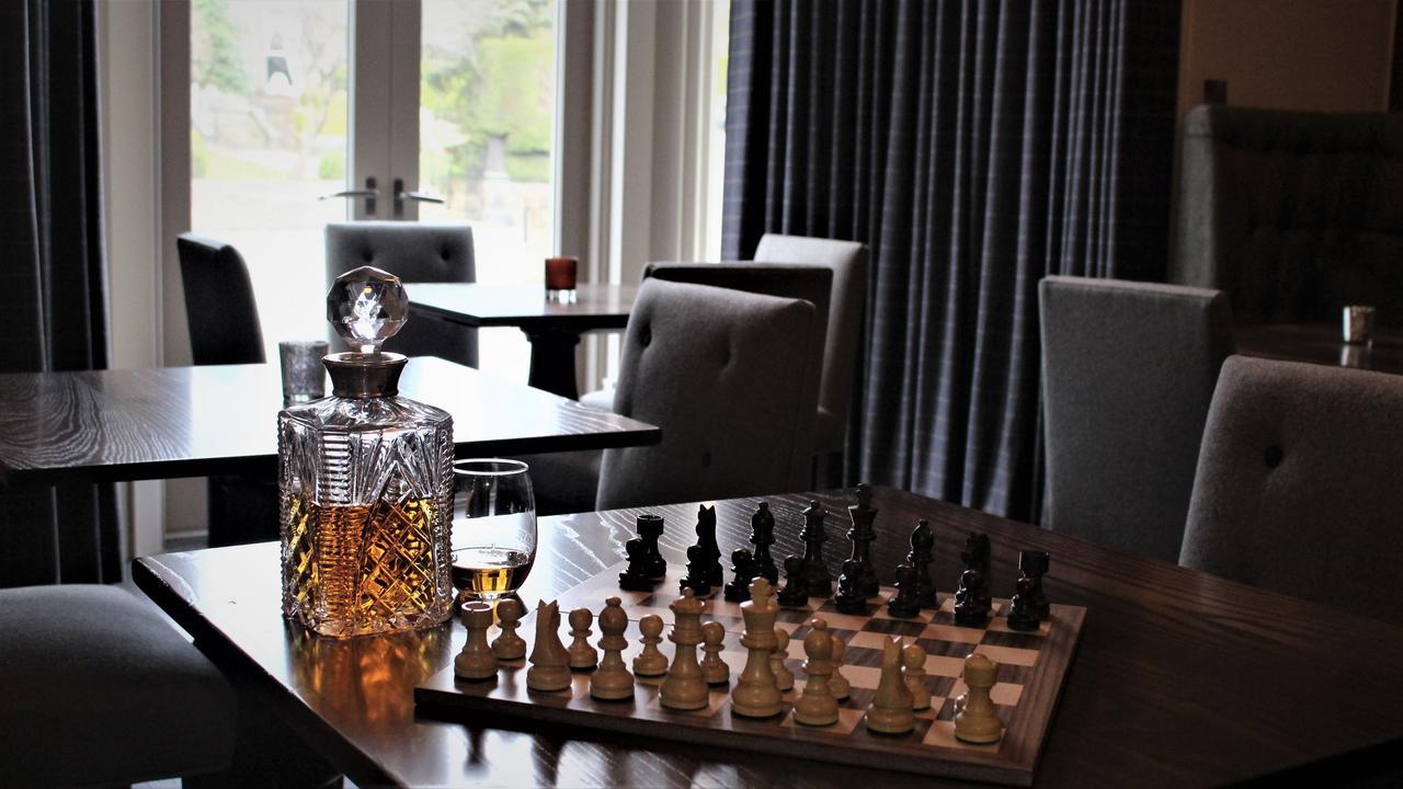 The Roseate Edinburgh - Small Luxury Hotels Of The World Eksteriør bilde A chess set