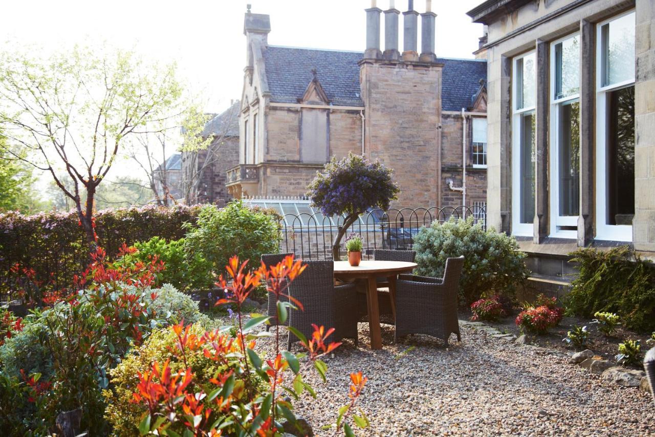 The Roseate Edinburgh - Small Luxury Hotels Of The World Eksteriør bilde The courtyard at the Old Manse